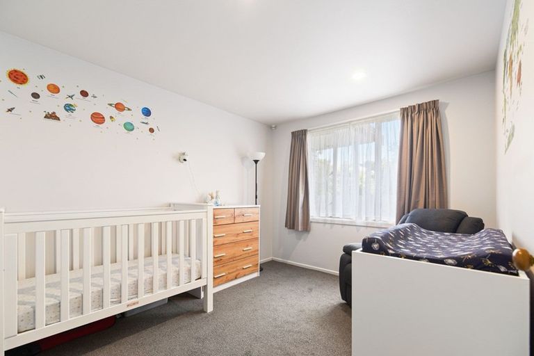 Photo of property in 2 Ashley Street, St Andrews, Hamilton, 3200