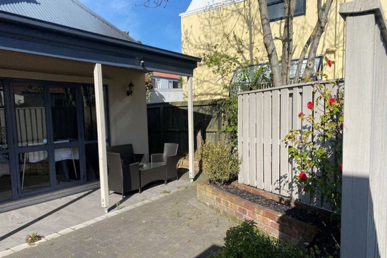 Photo of property in 118a Purchas Street, Edgeware, Christchurch, 8013
