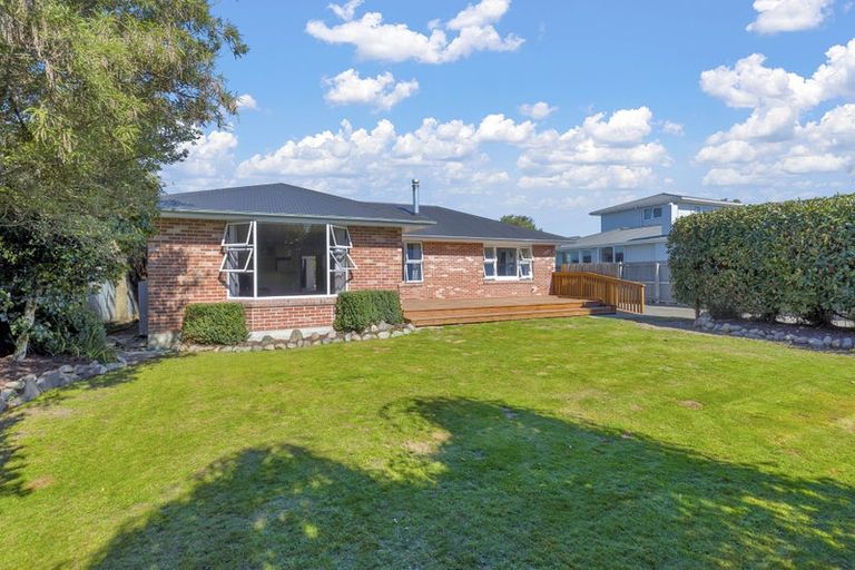 Photo of property in 131 Blackett Street, Rangiora, 7400