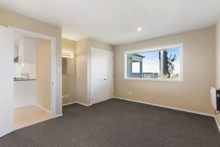 Photo of property in 229b Sunset Road, Sunnynook, Auckland, 0632