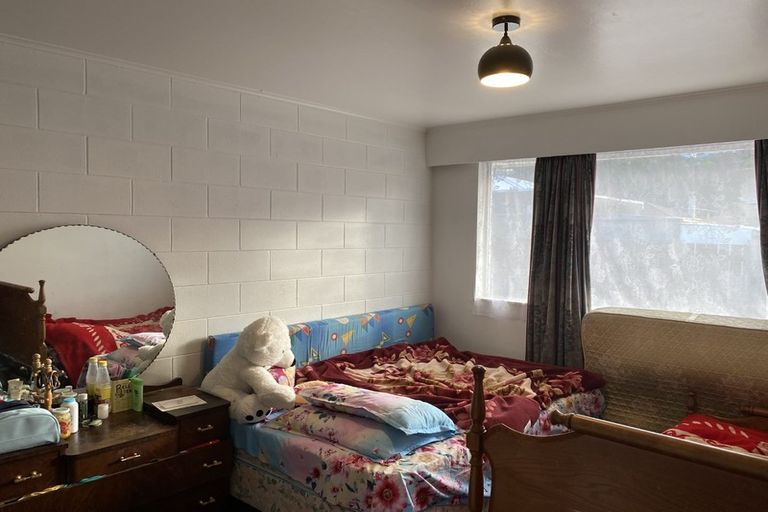 Photo of property in 6/10 Rawson Street, Tawa, Wellington, 5028