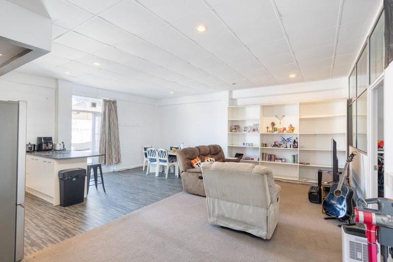 Photo of property in 233 Riddiford Street, Newtown, Wellington, 6021