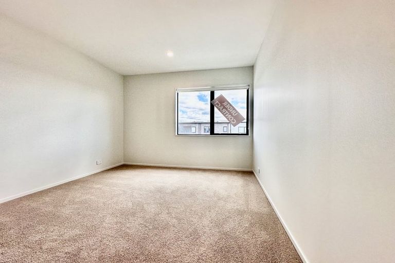 Photo of property in 90 Nganui Avenue, Takanini, Auckland, 2112