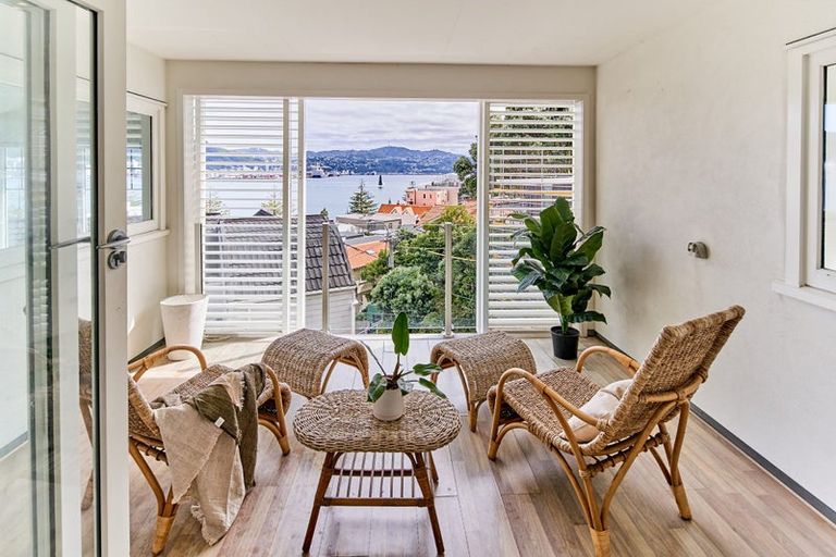 Photo of property in 2b Wilkinson Street, Oriental Bay, Wellington, 6011