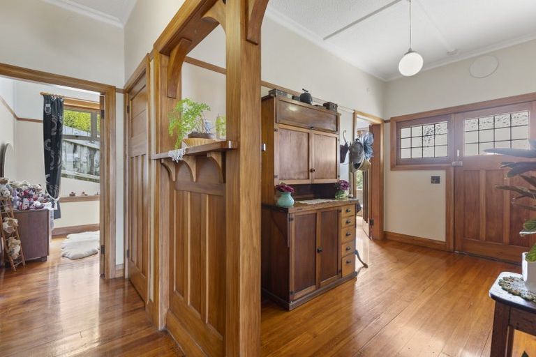 Photo of property in 22 Peace Avenue, Moturoa, New Plymouth, 4310