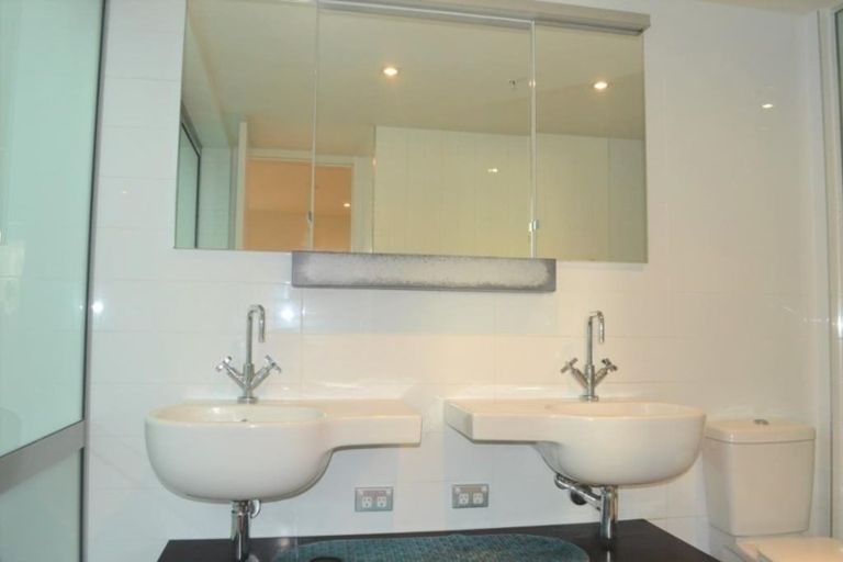 Photo of property in Mariner, 1a/140 Oriental Parade, Oriental Bay, Wellington, 6011