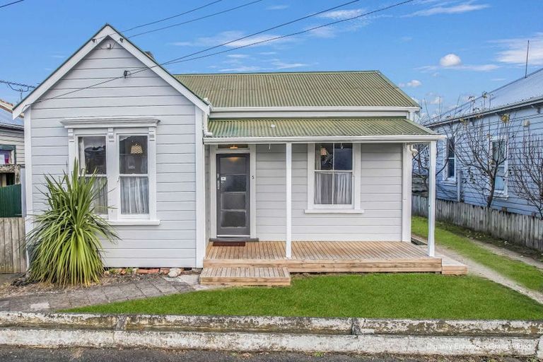 Photo of property in 5 Barrack Street, Whanganui, 4500