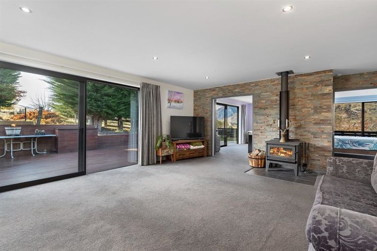 Photo of property in 6 Batsford Lane, Lower Shotover, Queenstown, 9371