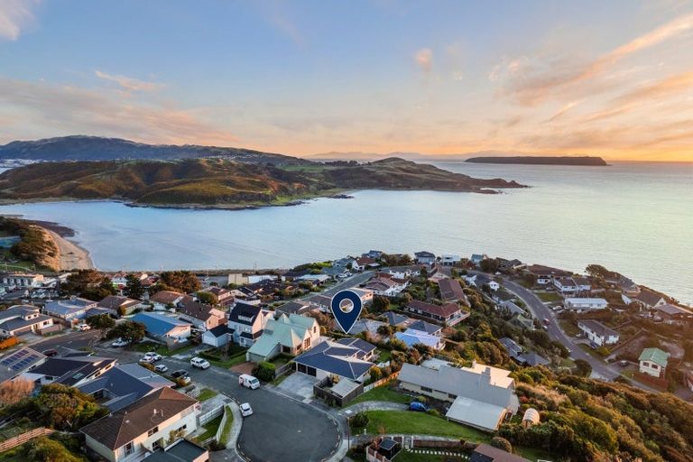 Photo of property in 7 Tregear Place, Camborne, Porirua, 5026