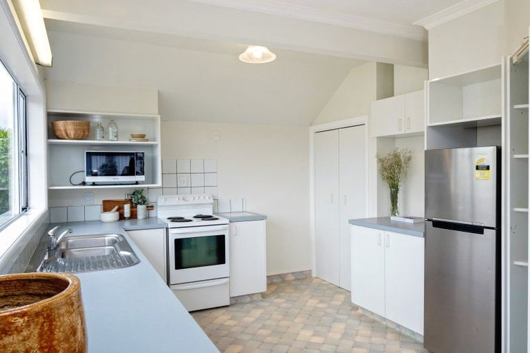 Photo of property in 4 Van Asch Road, Haumoana, 4102