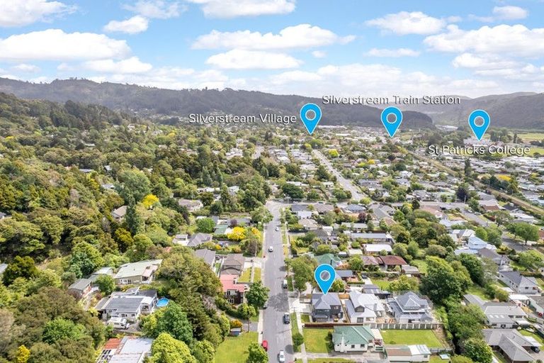 Photo of property in 47a Heretaunga Square, Silverstream, Upper Hutt, 5019