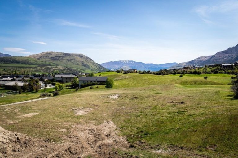 Photo of property in 14b Kinross Lane, Jacks Point, Queenstown, 9371