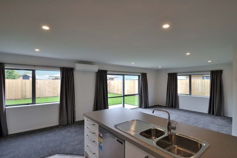 Photo of property in 7b Kendon Drive, Rolleston, 7614