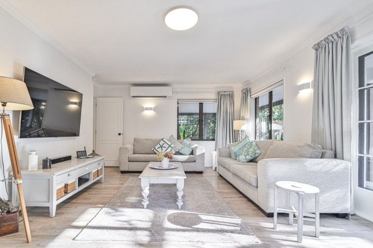 Photo of property in 609 Roberts Street, Hastings, 4122