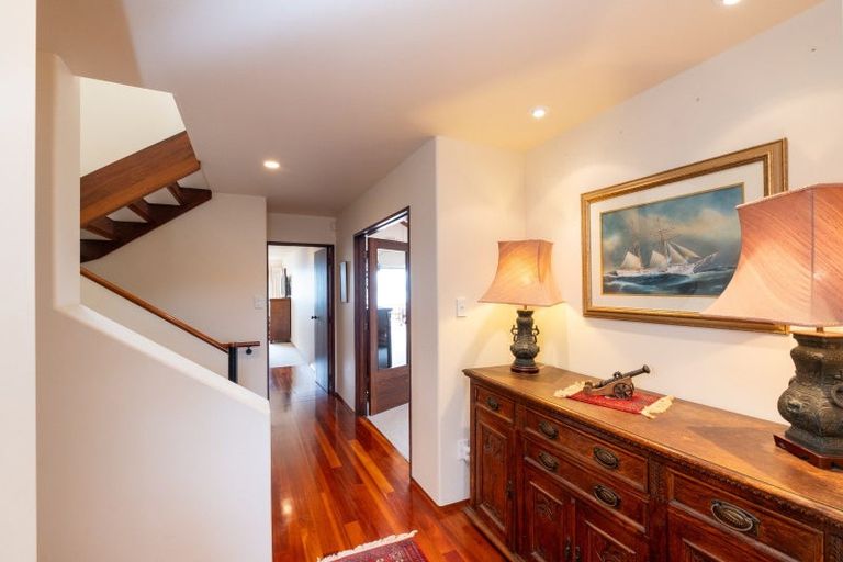 Photo of property in 25b George Street, Hospital Hill, Napier, 4110