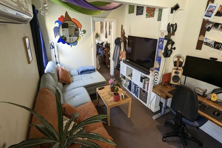 Photo of property in 54 Pirie Street, Mount Victoria, Wellington, 6011