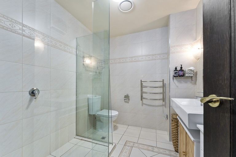 Photo of property in 8/24 Quiet Woman Way, Monaco, Nelson, 7011