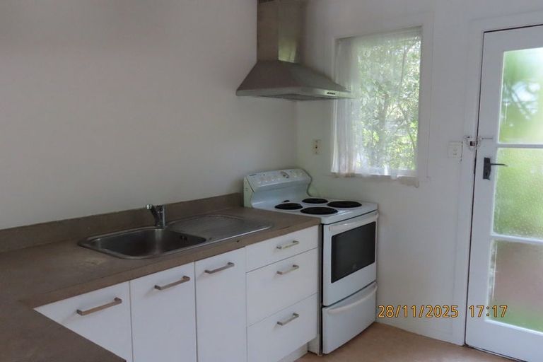 Photo of property in 382 West Coast Road, Glen Eden, Auckland, 0602