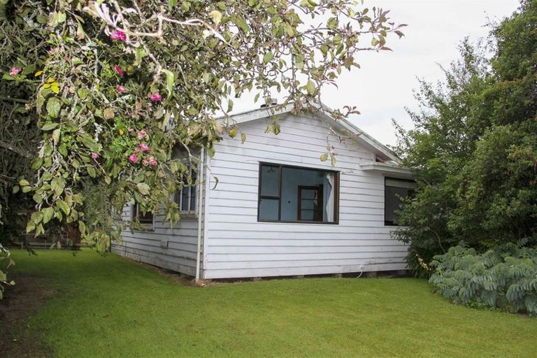 Photo of property in 18 Half Mile Road, Tuatapere, 9620