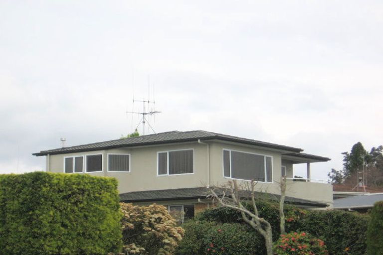 Photo of property in 24 Tirinui Crest Road, Otumoetai, Tauranga, 3110