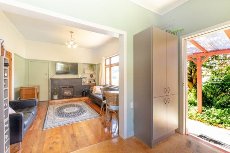 Photo of property in 128 Glen Road, The Glen, Dunedin, 9011