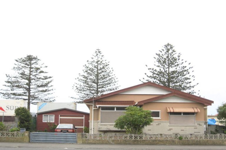 Photo of property in 4 Te Awa Avenue, Te Awa, Napier, 4110