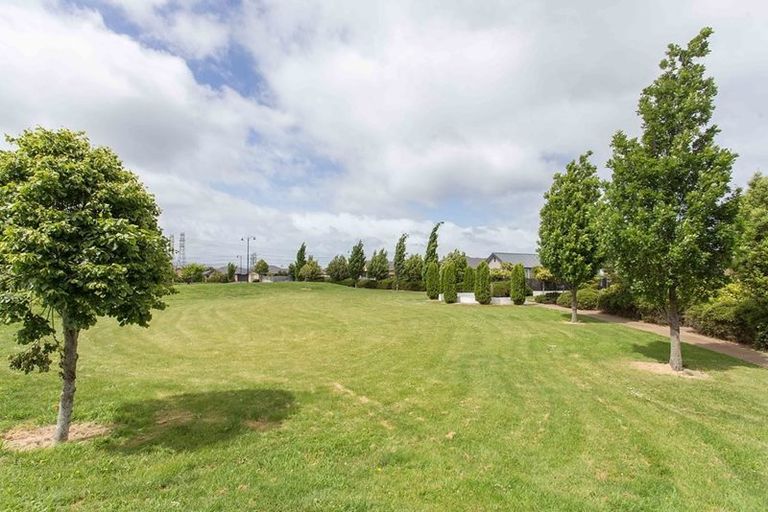 Photo of property in 16 Cellars Way, Yaldhurst, Christchurch, 8042