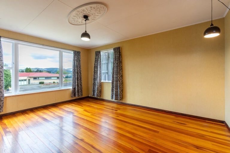 Photo of property in 80 Mclean Street, Woodville, 4920