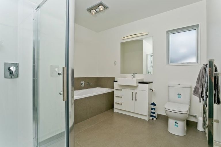 Photo of property in 1 Lancewood Lane, Kaukapakapa, Helensville, 0875