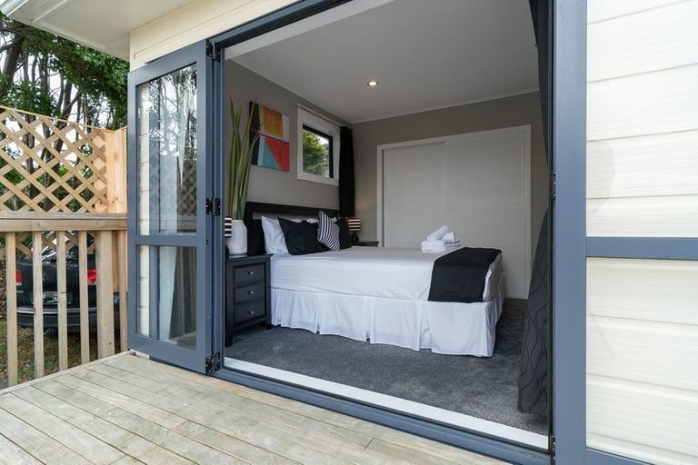 Photo of property in 180 Don Buck Road, Massey, Auckland, 0614