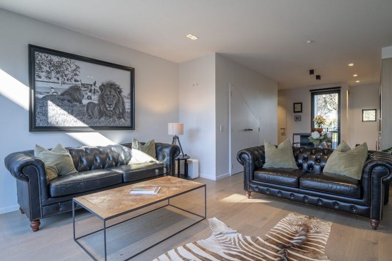 Photo of property in 3/33 Kilmore Street, Christchurch Central, Christchurch, 8013