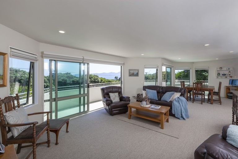 Photo of property in 32 Rosetta Road, Raumati South, Paraparaumu, 5032