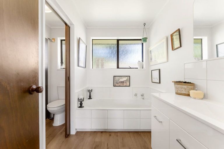 Photo of property in 223 Waitaha Road, Welcome Bay, Tauranga, 3112