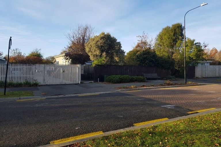 Photo of property in 122 Osborne Street, Waltham, Christchurch, 8011