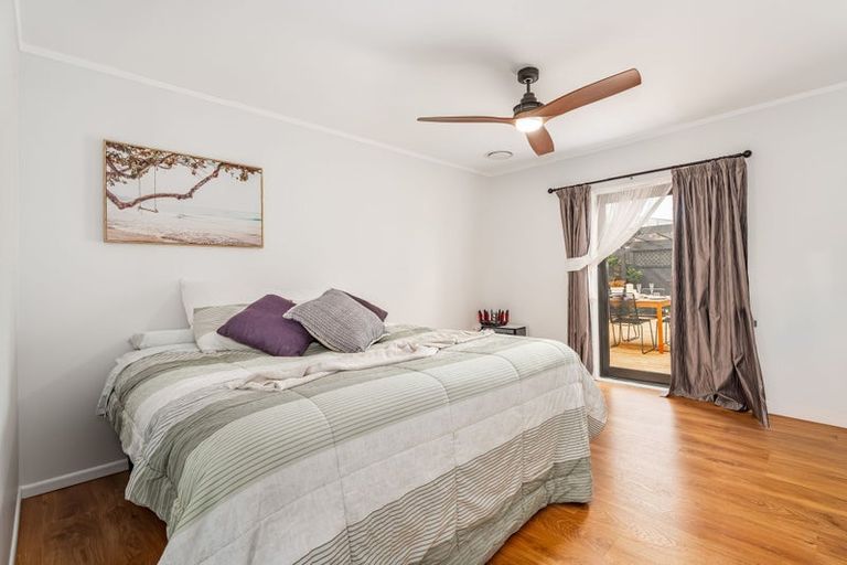 Photo of property in 38 Whanga Crescent, Titahi Bay, Porirua, 5022