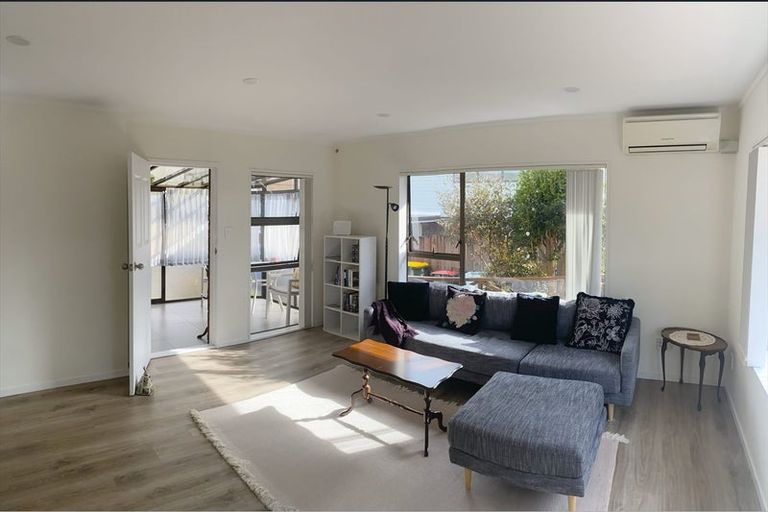 Photo of property in 2/168 Prince Regent Drive, Farm Cove, Auckland, 2012