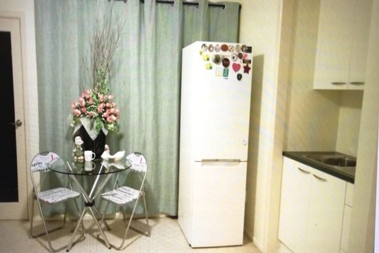 Photo of property in 1/63 The Boulevard, Sunnyhills, Auckland, 2010