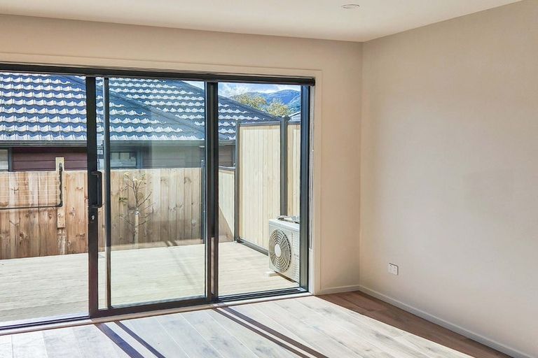Photo of property in 3/11 Lees Grove, Wainuiomata, Lower Hutt, 5014