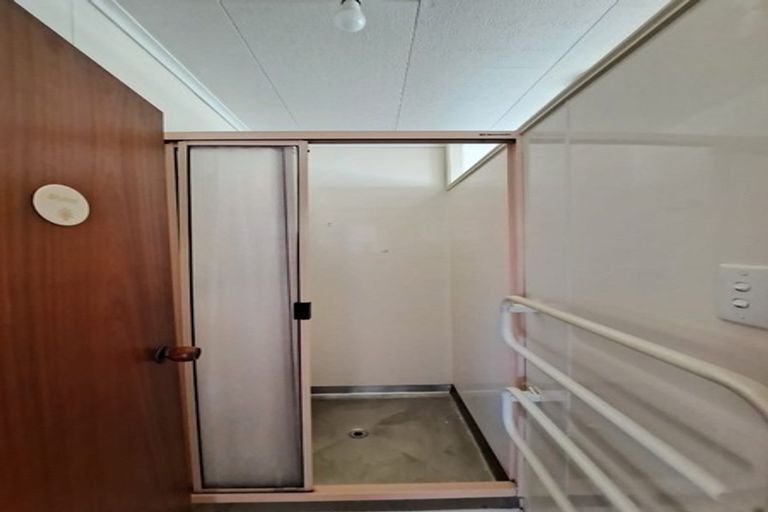 Photo of property in 56 Nevada Drive, Merrilands, New Plymouth, 4312