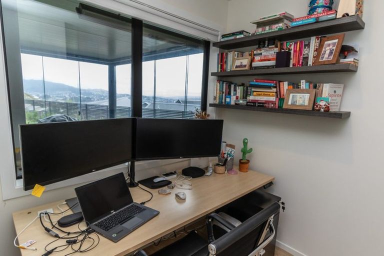 Photo of property in 81 Cedarwood Street, Woodridge, Wellington, 6037