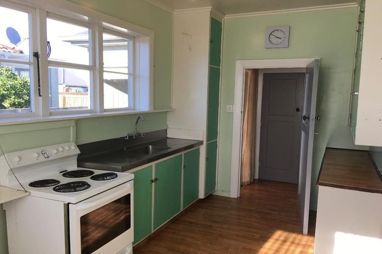 Photo of property in 11 Centennial Avenue, Riccarton, Christchurch, 8041