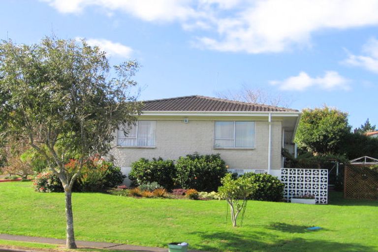 Photo of property in 1/51 Charntay Avenue, Clover Park, Auckland, 2019