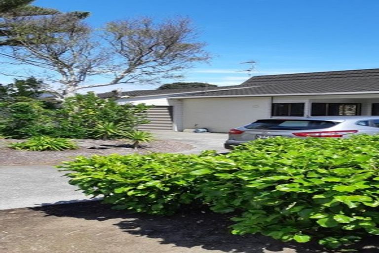 Photo of property in 42 Margaret Road, Raumati Beach, Paraparaumu, 5032