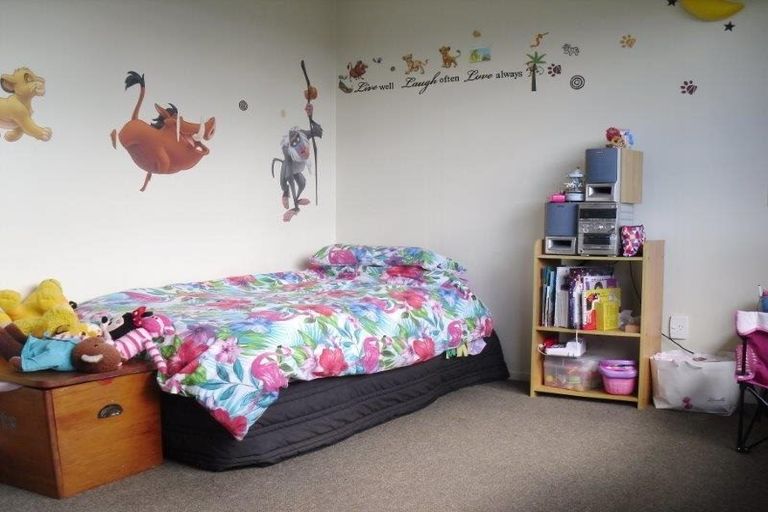 Photo of property in 5 Chartwell Drive, Eltham, 4322