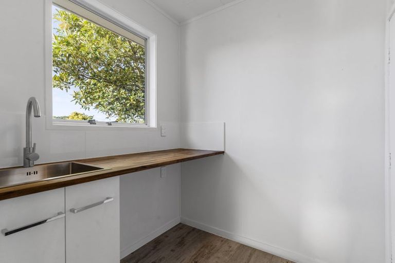 Photo of property in 74 Fitzwater Place, Henderson, Auckland, 0612