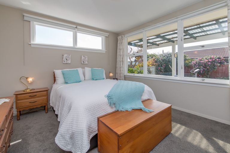 Photo of property in 14 Blairdon Place, Bishopdale, Christchurch, 8053