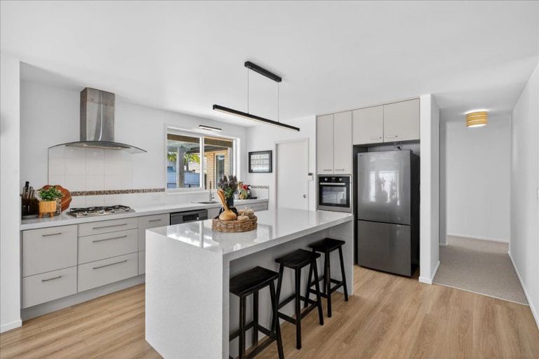 Photo of property in 56 Matemuri Drive, Papamoa Beach, Papamoa, 3118