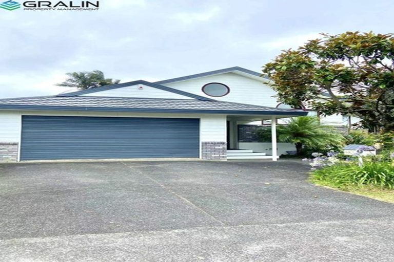 Photo of property in 9 Picasso Drive, West Harbour, Auckland, 0618