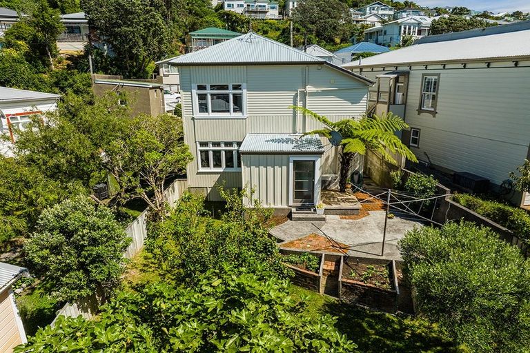 Photo of property in 20 Charlotte Avenue, Brooklyn, Wellington, 6021