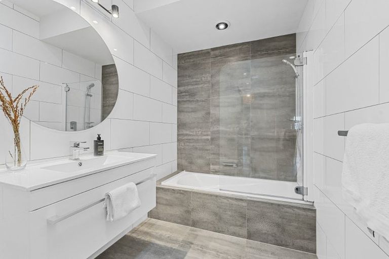 Photo of property in 178 Carrington Street, Lower Vogeltown, New Plymouth, 4310